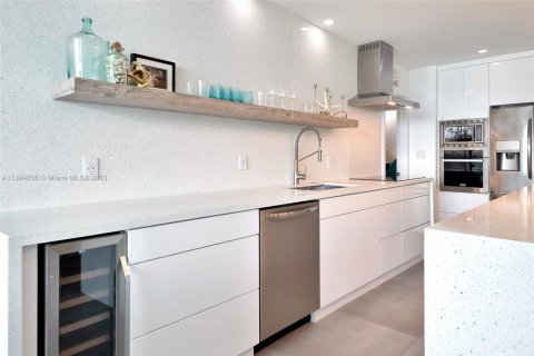 Condominio en alquiler en Hollywood, Florida, 2 dormitorios, 84.08 m2 № 2039892 - foto 7