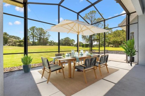 House in Lady Lake, Florida 3 bedrooms, 272.95 sq.m. № 1831140 - photo 23