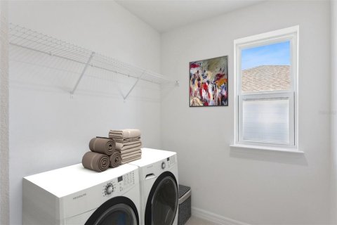 Villa ou maison à vendre à Apopka, Floride: 4 chambres, 230.96 m2 № 2142882 - photo 19