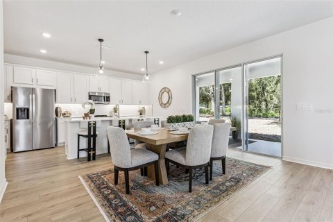Villa ou maison à vendre à Apopka, Floride: 4 chambres, 230.96 m2 № 2142882 - photo 5