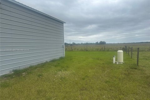 Immobilier commercial à vendre à Okeechobee, Floride № 1987843 - photo 15