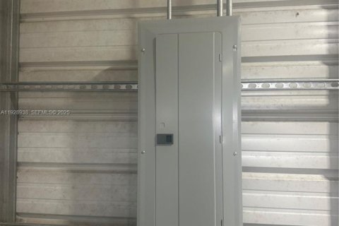 Immobilier commercial à vendre à Okeechobee, Floride № 1987843 - photo 20