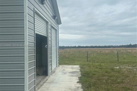 Immobilier commercial à vendre à Okeechobee, Floride № 1987843 - photo 16