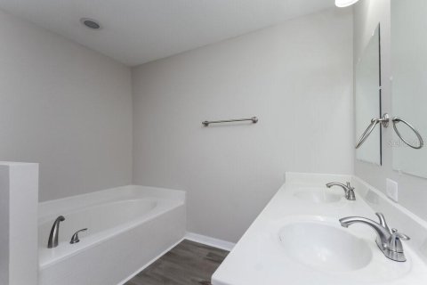 House in Kissimmee, Florida 3 bedrooms, 183.57 sq.m. № 2389136 - photo 11