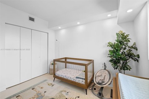 Condo in Miami, Florida, 2 bedrooms  № 1864576 - photo 26