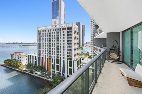 Condo in Miami, Florida, 2 bedrooms  № 1864576 - photo 4