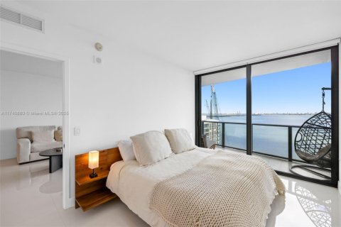 Condo in Miami, Florida, 2 bedrooms  № 1864576 - photo 19