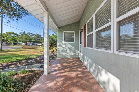 Villa ou maison à vendre à Winter Haven, Floride: 3 chambres, 99.78 m2 № 1657796 - photo 2