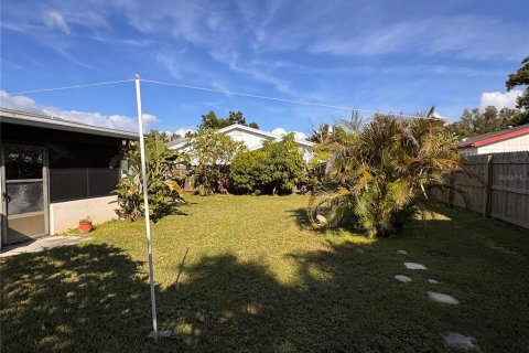 Villa ou maison à vendre à Pinellas Park, Floride: 2 chambres, 88.72 m2 № 2425329 - photo 27