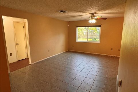 Villa ou maison à vendre à Pinellas Park, Floride: 2 chambres, 88.72 m2 № 2425329 - photo 5