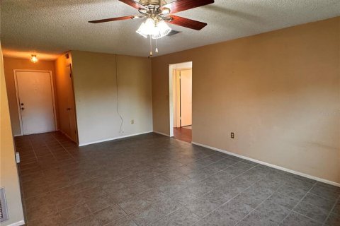 Villa ou maison à vendre à Pinellas Park, Floride: 2 chambres, 88.72 m2 № 2425329 - photo 6