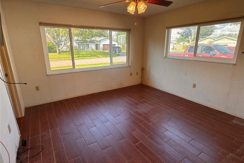 Villa ou maison à vendre à Pinellas Park, Floride: 2 chambres, 88.72 m2 № 2425329 - photo 9