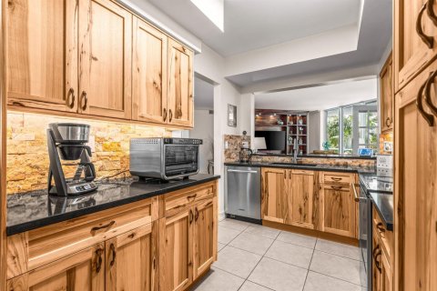 Купить кондоминиум в Бока-Ратон, Флорида 7 комнат, 167.41м2, № 2083741 - фото 9