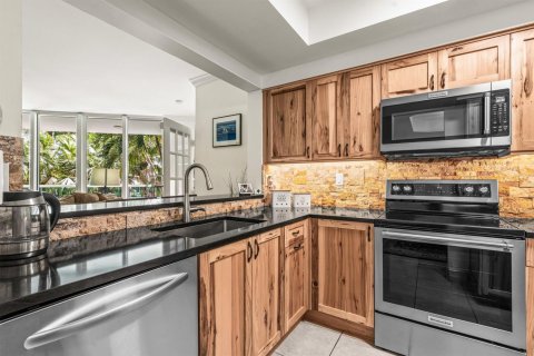 Купить кондоминиум в Бока-Ратон, Флорида 7 комнат, 167.41м2, № 2083741 - фото 7