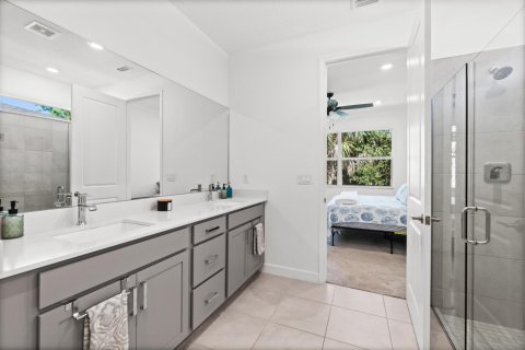 House in Palm Bay, Florida 3 bedrooms, 148.46 sq.m. № 2187936 - photo 22