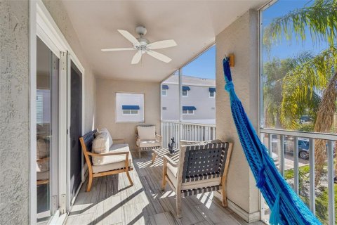 Touwnhouse à vendre à Saint Petersburg, Floride: 2 chambres, 178.19 m2 № 2105447 - photo 21