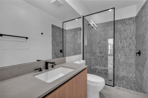Condominio en alquiler en Miami, Florida, 3 dormitorios, 132.48 m2 № 2356771 - foto 6