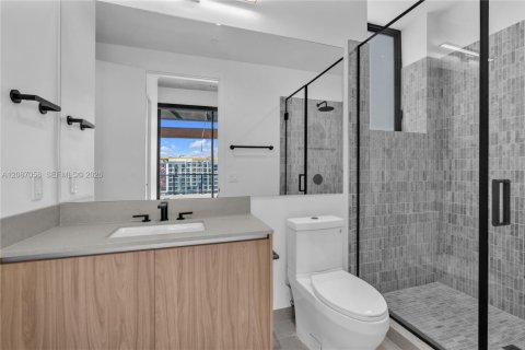 Condominio en alquiler en Miami, Florida, 3 dormitorios, 132.48 m2 № 2356771 - foto 30