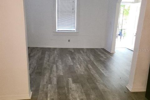 Villa ou maison à vendre à Tampa, Floride: 3 chambres, 94.76 m2 № 2351649 - photo 8