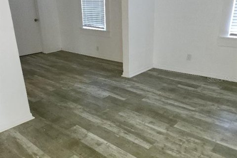 Villa ou maison à vendre à Tampa, Floride: 3 chambres, 94.76 m2 № 2351649 - photo 15