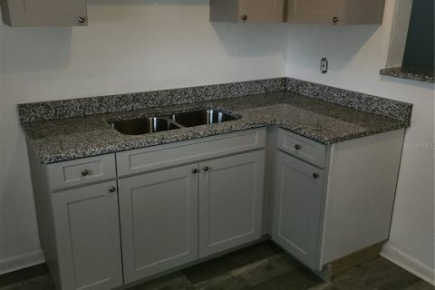 Villa ou maison à vendre à Tampa, Floride: 3 chambres, 94.76 m2 № 2351649 - photo 2