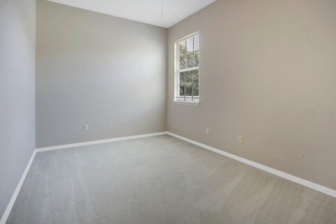 House in Orlando, Florida 5 bedrooms, 257.8 sq.m. № 1911213 - photo 20