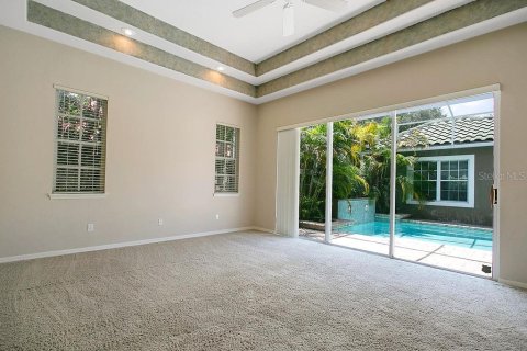 House in Orlando, Florida 5 bedrooms, 257.8 sq.m. № 1911213 - photo 14