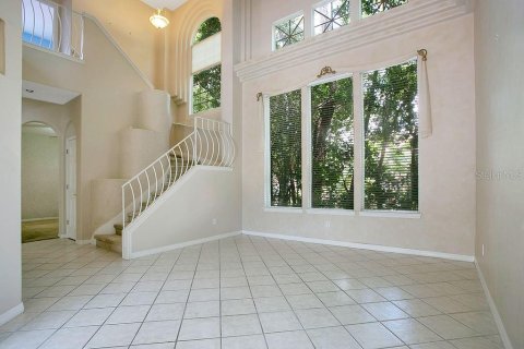 House in Orlando, Florida 5 bedrooms, 257.8 sq.m. № 1911213 - photo 9