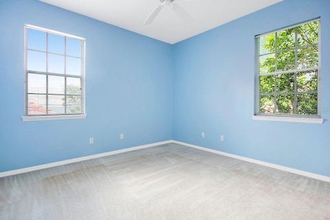 House in Orlando, Florida 5 bedrooms, 257.8 sq.m. № 1911213 - photo 16