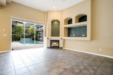 House in Orlando, Florida 5 bedrooms, 257.8 sq.m. № 1911213 - photo 12