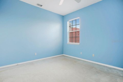 House in Orlando, Florida 5 bedrooms, 257.8 sq.m. № 1911213 - photo 17