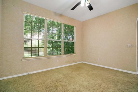 House in Orlando, Florida 5 bedrooms, 257.8 sq.m. № 1911213 - photo 8