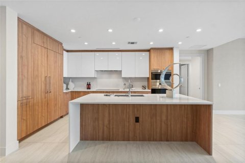 Condo in Fort Lauderdale, Florida, 2 bedrooms № 2402466 - photo 7