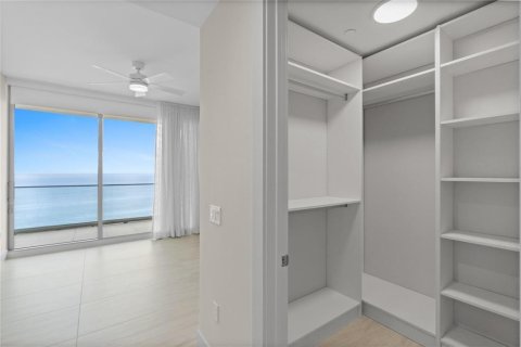 Condo in Fort Lauderdale, Florida, 2 bedrooms № 2402466 - photo 19