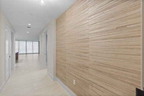 Condo in Fort Lauderdale, Florida, 2 bedrooms № 2402466 - photo 30