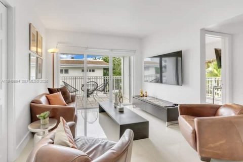 Condominio en alquiler en Key Biscayne, Florida, 2 dormitorios, 93.92 m2 № 2054374 - foto 4