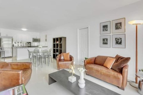 Condominio en alquiler en Key Biscayne, Florida, 2 dormitorios, 93.92 m2 № 2054374 - foto 3