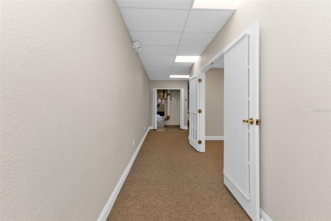 Commercial property in Port Charlotte, Florida 297.29 sq.m. № 2221670 - photo 25