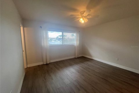 Casa en alquiler en Port Charlotte, Florida, 3 dormitorios, 195.56 m2 № 1901805 - foto 19