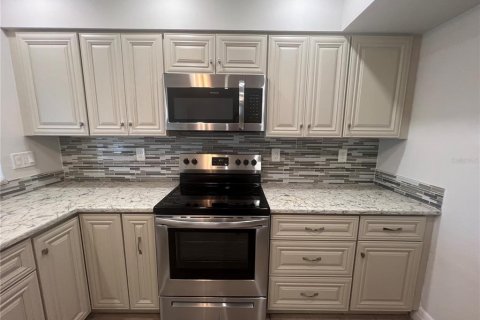 Casa en alquiler en Port Charlotte, Florida, 3 dormitorios, 195.56 m2 № 1901805 - foto 8