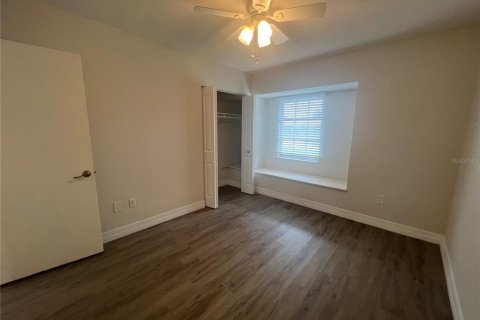 Casa en alquiler en Port Charlotte, Florida, 3 dormitorios, 195.56 m2 № 1901805 - foto 16