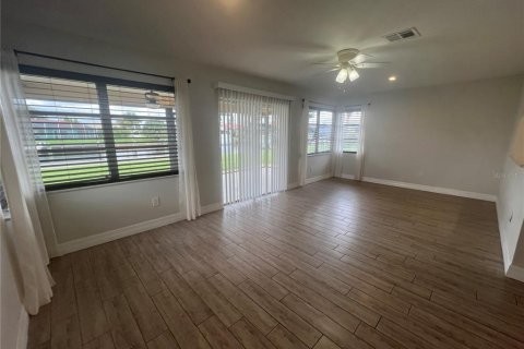 Casa en alquiler en Port Charlotte, Florida, 3 dormitorios, 195.56 m2 № 1901805 - foto 10