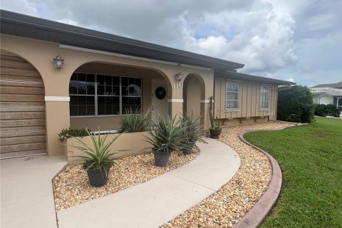 Casa en alquiler en Port Charlotte, Florida, 3 dormitorios, 195.56 m2 № 1901805 - foto 3