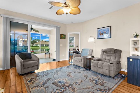 Villa ou maison à vendre à North Port, Floride: 2 chambres, 138.61 m2 № 2413906 - photo 16