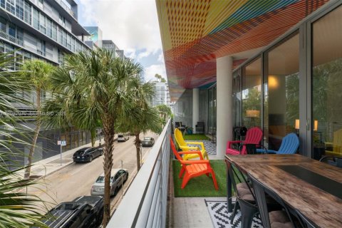 Commercial property in Miami, Florida № 2154905 - photo 16