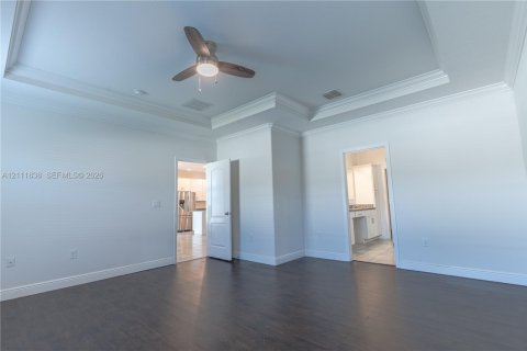 Villa ou maison à vendre à Port St. Lucie, Floride: 4 chambres, 225.2 m2 № 2429879 - photo 13