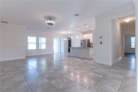 Villa ou maison à vendre à Port St. Lucie, Floride: 4 chambres, 225.2 m2 № 2429879 - photo 7