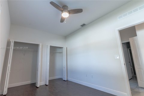 Villa ou maison à vendre à Port St. Lucie, Floride: 4 chambres, 225.2 m2 № 2429879 - photo 22