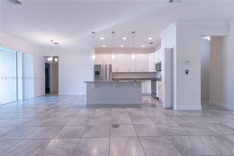 Villa ou maison à vendre à Port St. Lucie, Floride: 4 chambres, 225.2 m2 № 2429879 - photo 8