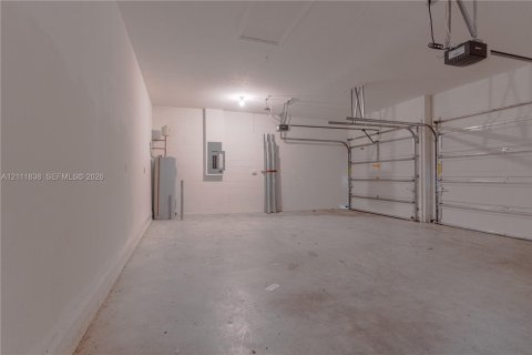 Villa ou maison à vendre à Port St. Lucie, Floride: 4 chambres, 225.2 m2 № 2429879 - photo 26
